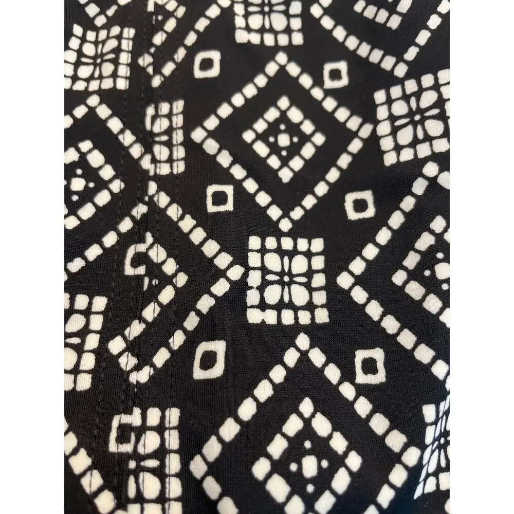 Land's End Swim Skirt black and white geo print size 14